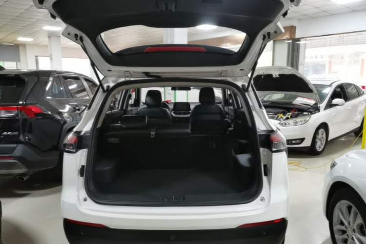 Used Baojun 510 2021 1.5L CVT Enjoyment Model Trunk