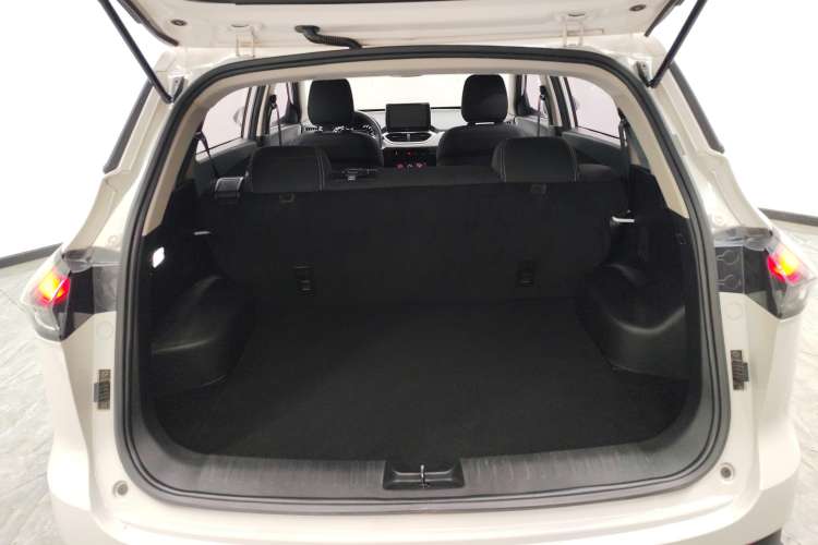 Used Baojun 510 2021 1.5L Manual Jingxiang Edition Trunk