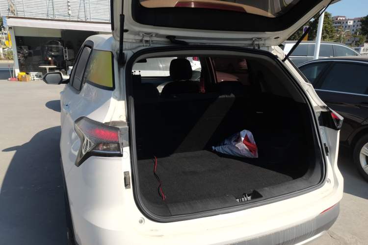 Used Baojun 510 2021 1.5L Manual Jingxiang Edition Trunk