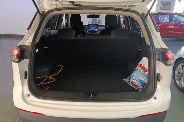 Used Baojun 510 2021 1.5L Manual Jingxiang Edition Trunk