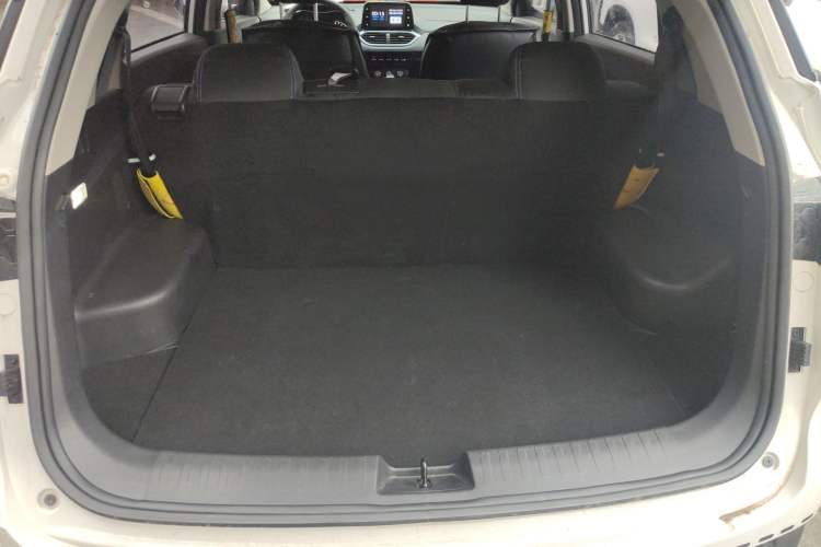 Used Baojun 510 2021 1.5L CVT Enjoyment Model Trunk