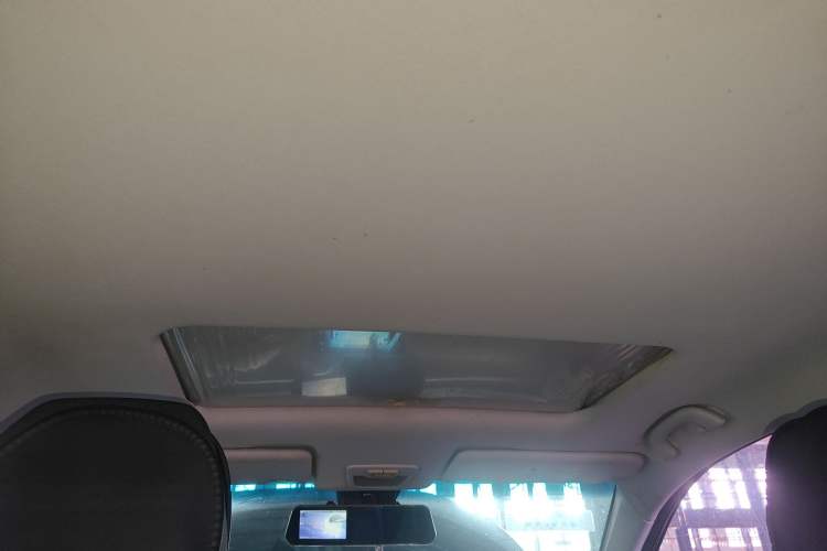 Used Baojun 530 2018 1.5T Manual Luxury Version National V Headliner