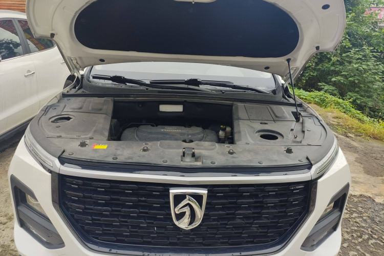 Used Baojun 530 2020 1.5T Manual Luxury Version 5 Seats Engine Bay