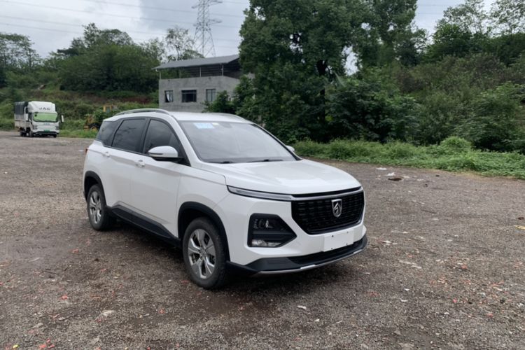 Used Baojun 530 2020 1.5T Manual Luxury Version 5 Seats Exterior 2