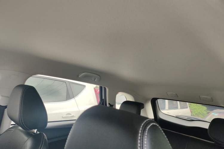 Used Baojun 530 2020 1.5T Manual Luxury Version 5 Seats Headliner