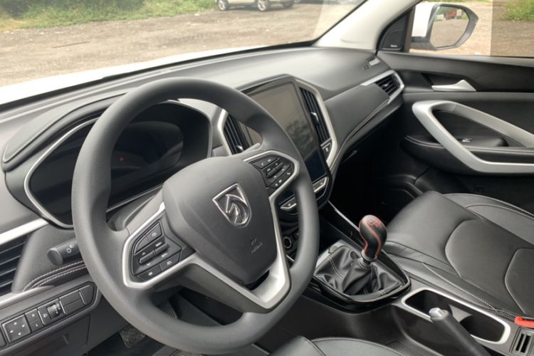 Used Baojun 530 2020 1.5T Manual Luxury Version 5 Seats Interior 4