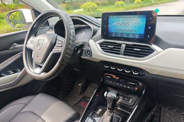 Used Baojun 530 2019 1.5T CVT Prestige Version National V Interior 5