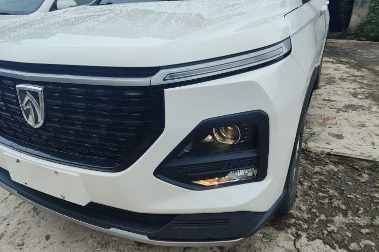 Used Baojun 530 2020 1.5T Manual Luxury Version 5 Seats Left Front Headlight