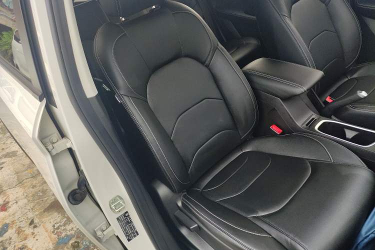 Used Baojun 530 2020 1.5T Manual Luxury Version 5 Seats Right Front Seat