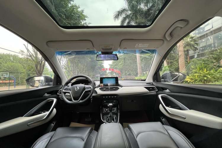 Used Baojun 530 2018 1.5T DCT Luxury Model China V Center Console