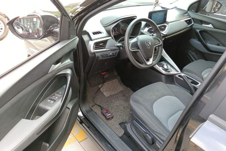 Used Baojun 530 2018 1.8L Automatic Elite Version China V Emission Standard Driver Seat