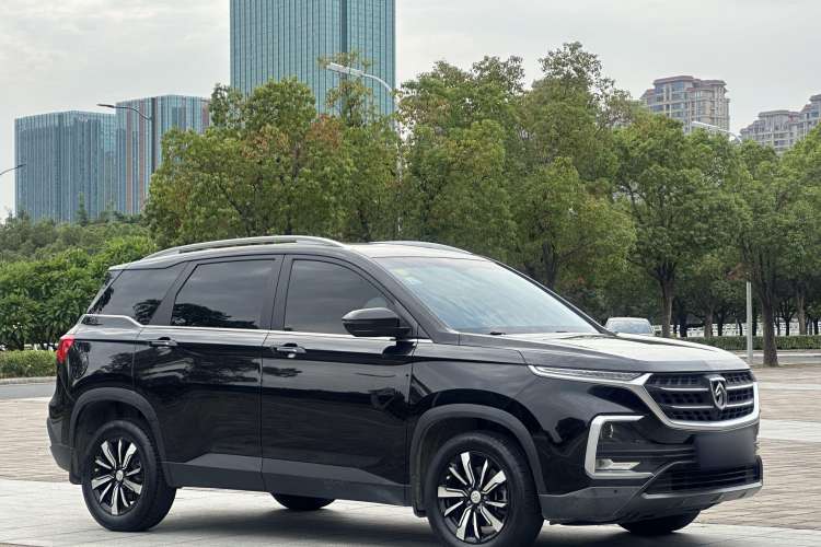 Used Baojun 530 2018 1.5T DCT Flagship Version China V Emission Standard Front Right 45 Deg
