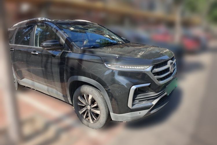 Used Baojun 530 2018 1.5T Manual Prestige Version China V Front Right 45 Deg