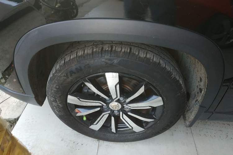 Used Baojun 530 2018 1.5T DCT Flagship Version China V Emission Standard Left Front Wheel Hub