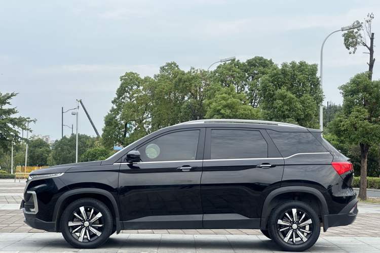 Used Baojun 530 2018 1.5T DCT Flagship Version China V Emission Standard Left Side