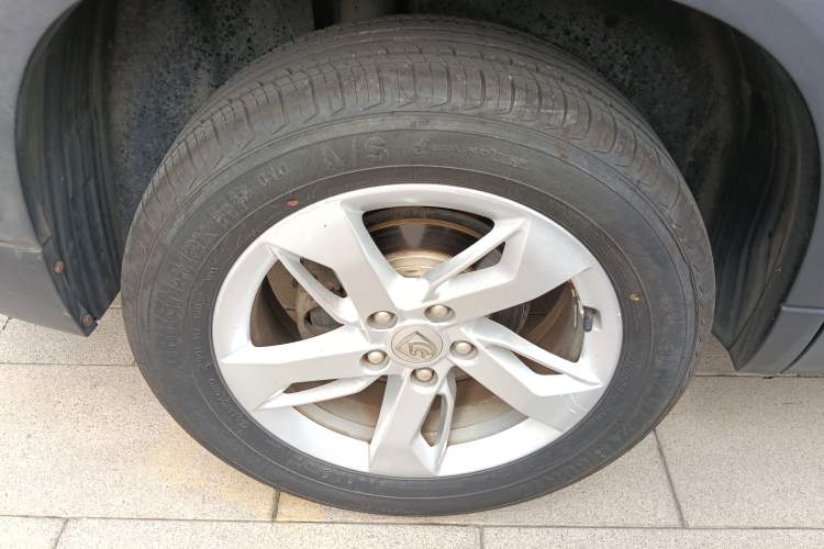 Used Baojun 530 2018 1.8L Automatic Elite Version China V Emission Standard Right Rear Wheel Hub