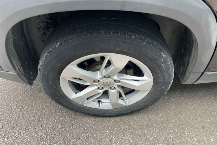 Used Baojun 530 2018 1.5T DCT Luxury Model China V Right Rear Wheel Hub
