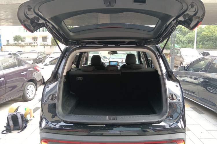 Used Baojun 530 2018 1.8L Automatic Elite Version China V Emission Standard Trunk