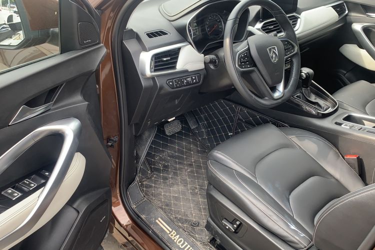 Used Baojun 530 2018 1.5T DCT Flagship Version China V Emission Standard Driver Seat