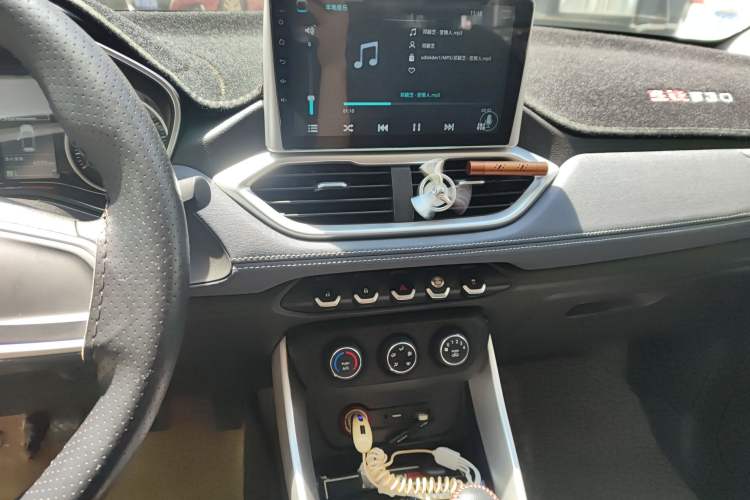 Used Baojun 530 2018 1.5T Manual Comfort Version China V Audio And AC Panel