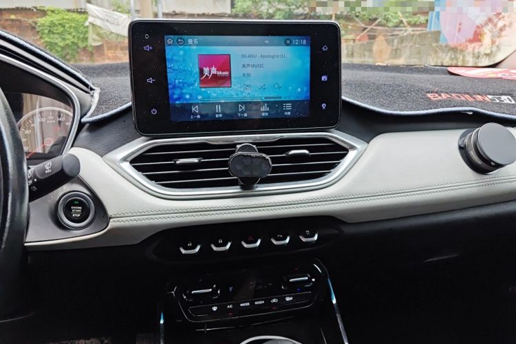 Used Baojun 530 2018 1.5T DCT Flagship Version China V Emission Standard Audio And AC Panel