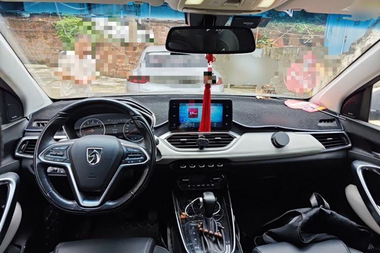Used Baojun 530 2018 1.5T DCT Flagship Version China V Emission Standard Center Console