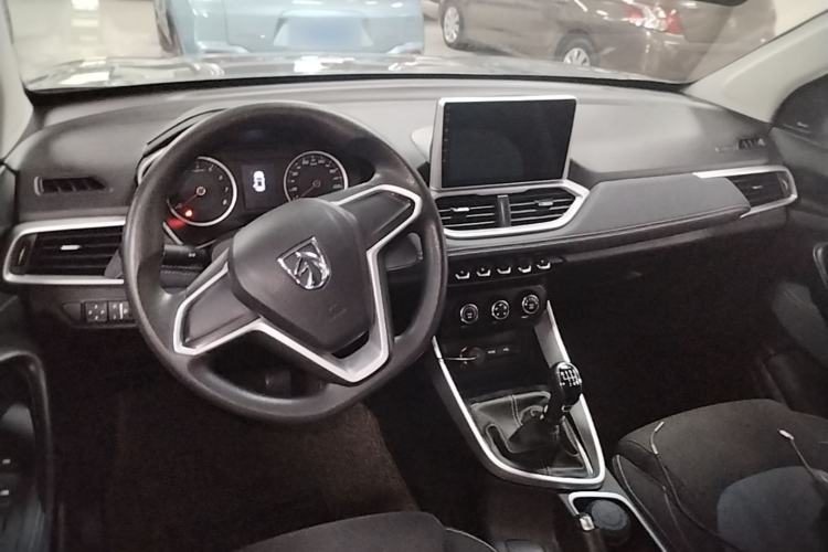 Used Baojun 530 2018 1.5T Manual Comfort Version China V Center Console