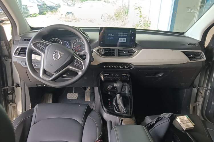 Used Baojun 530 2018 1.5T DCT Luxury Model China V Center Console