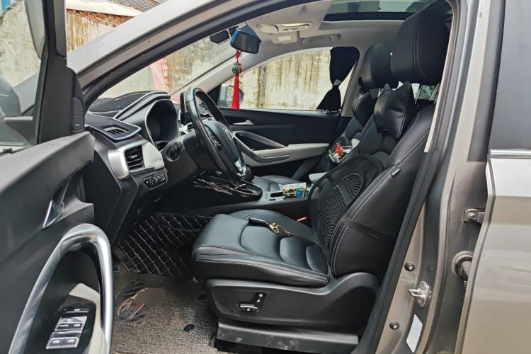 Used Baojun 530 2018 1.5T DCT Flagship Version China V Emission Standard Driver Seat