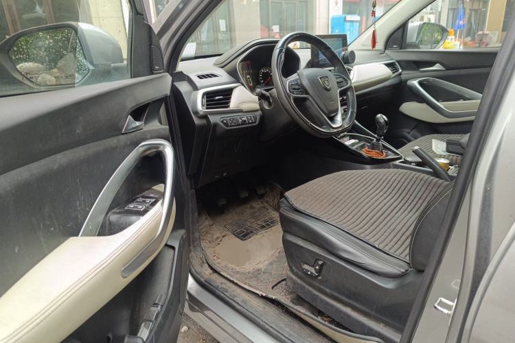 Used Baojun 530 2018 1.5T Manual Prestige Version China V Driver Seat