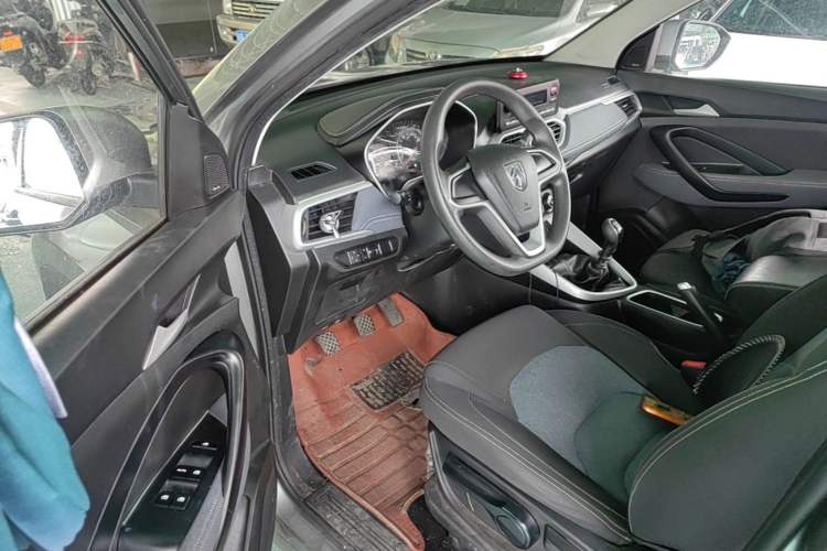 Used Baojun 530 2018 1.5T Manual Comfort Version China V Driver Seat