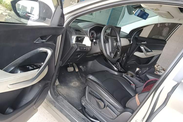 Used Baojun 530 2018 1.5T DCT Luxury Model China V Driver Seat