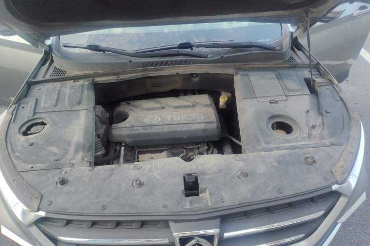 Used Baojun 530 2018 1.5T Manual Prestige Version China V Engine Bay