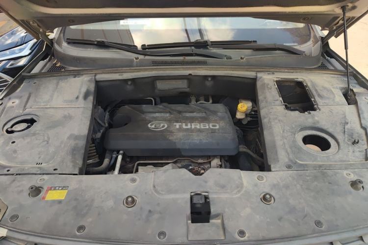 Used Baojun 530 2018 1.5T Manual Comfort Version China V Engine Bay
