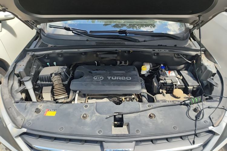 Used Baojun 530 2018 1.5T Manual Comfort Version China V Engine Bay