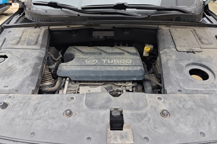 Used Baojun 530 2018 1.5T DCT Flagship Version China V Emission Standard Engine Bay