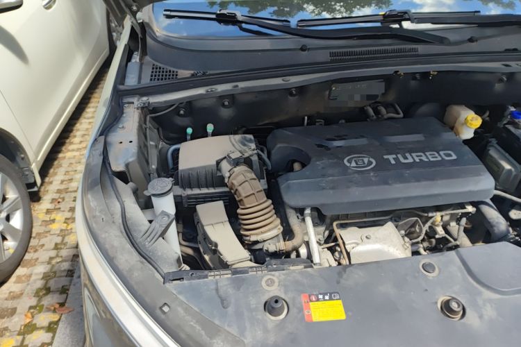 Used Baojun 530 2018 1.5T Manual Comfort Version China V Engine Bay Right