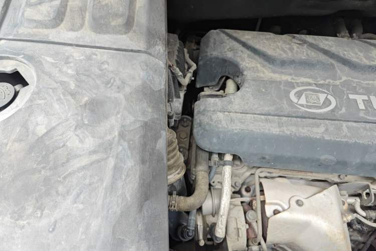 Used Baojun 530 2018 1.5T DCT Flagship Version China V Emission Standard Engine Bay Right
