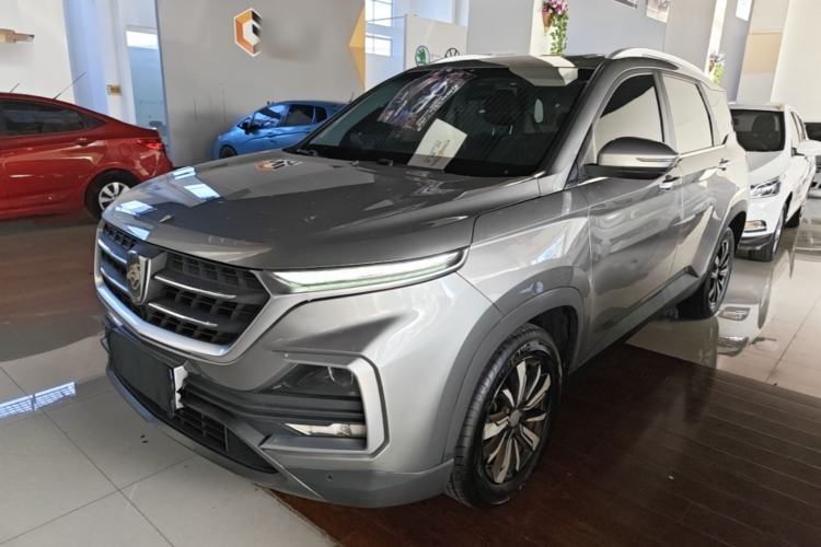 Used Baojun 530 2018 1.5T Manual Prestige Version China V Guazi used car, China used car export, Used car for sale, Used  cars, Cheapest cars for sale
