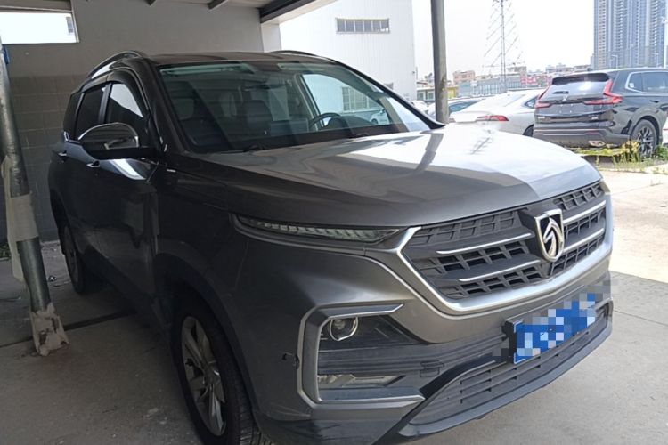 Used Baojun 530 2018 1.5T DCT Luxury Model China V Front Right 45 Deg