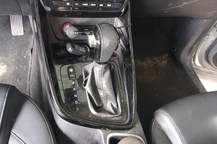 Used Baojun 530 2018 1.5T DCT Luxury Model China V Gear Lever