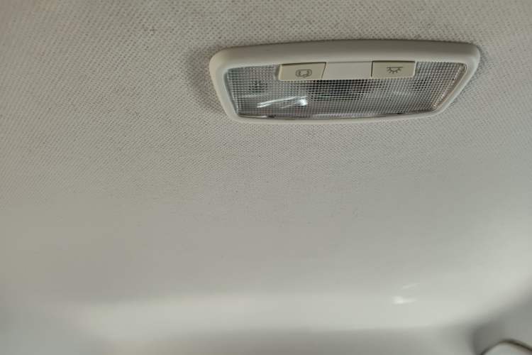 Used Baojun 530 2018 1.5T Manual Comfort Version China V Headliner