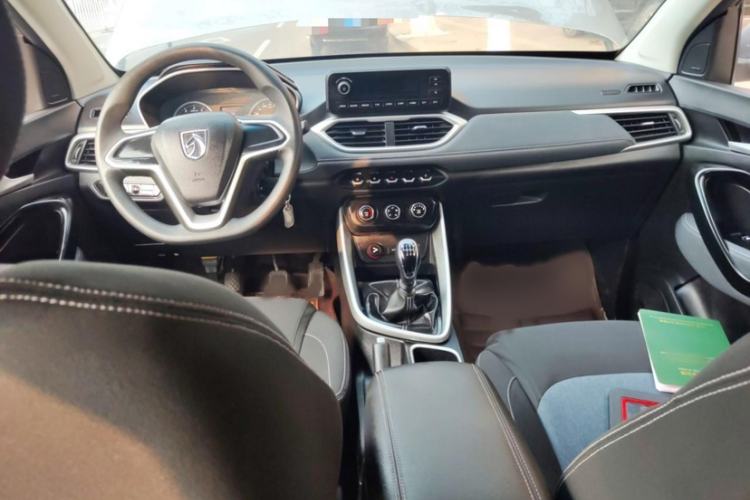 Used Baojun 530 2018 1.5T Manual Comfort Version China V Interior 1