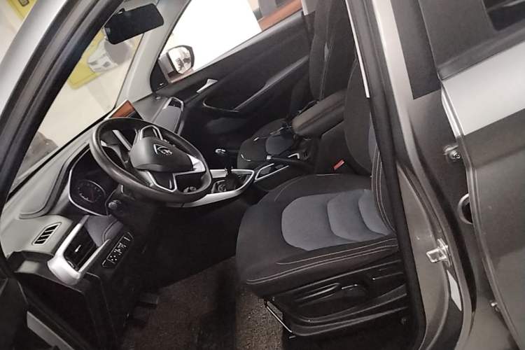 Used Baojun 530 2018 1.5T Manual Comfort Version China V Left Front Seat