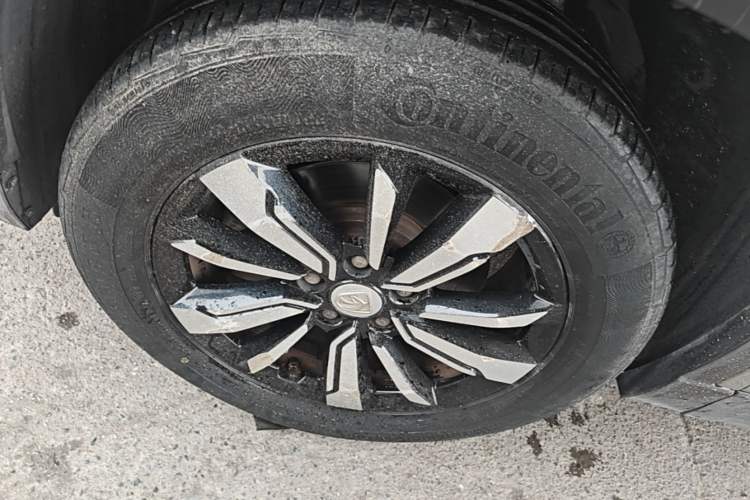 Used Baojun 530 2018 1.5T DCT Flagship Version China V Emission Standard Left Front Wheel Hub
