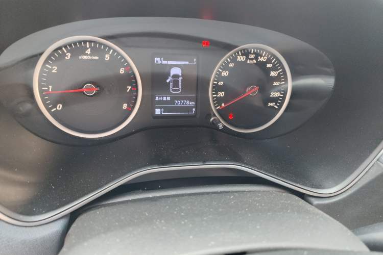 Used Baojun 530 2018 1.5T Manual Comfort Version China V Odometer Close Up