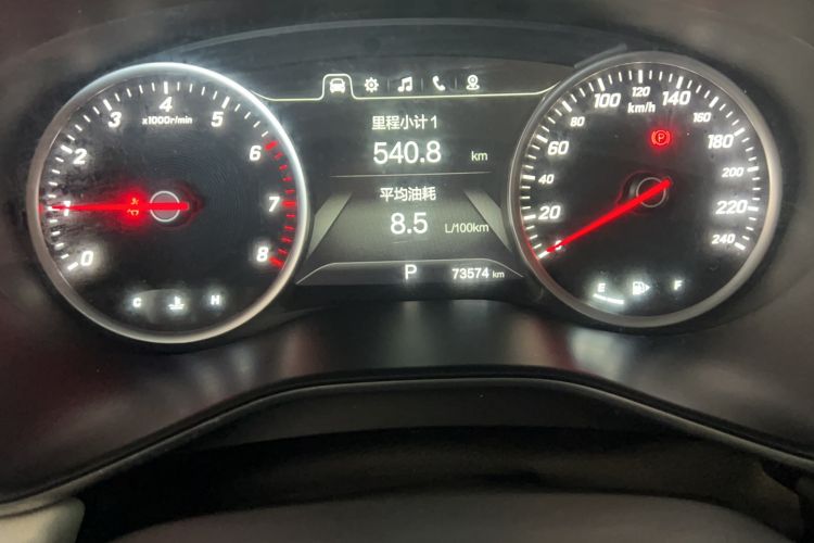 Used Baojun 530 2018 1.5T DCT Flagship Version China V Emission Standard Odometer Close Up