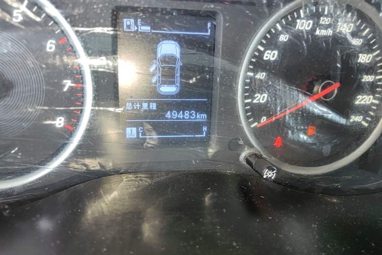 Used Baojun 530 2018 1.5T Manual Comfort Version China V Odometer Close Up