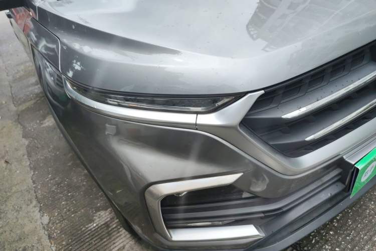 Used Baojun 530 2018 1.5T Manual Luxury Version National V Right Front Headlight