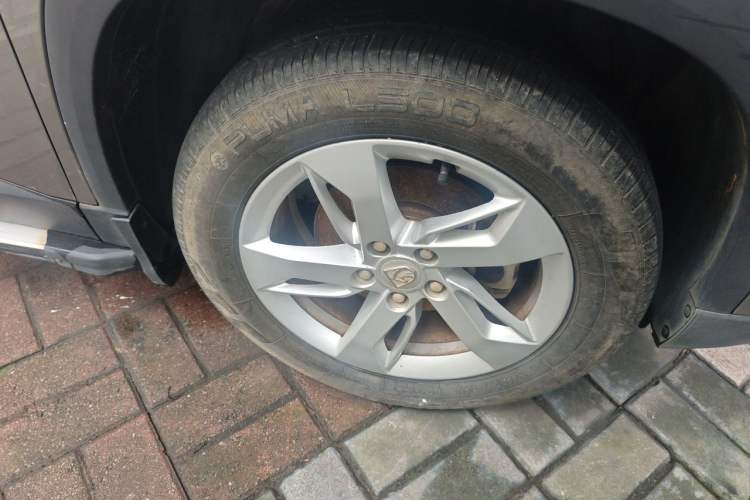 Used Baojun 530 2018 1.5T Manual Elite Version China V Right Front Wheel Hub